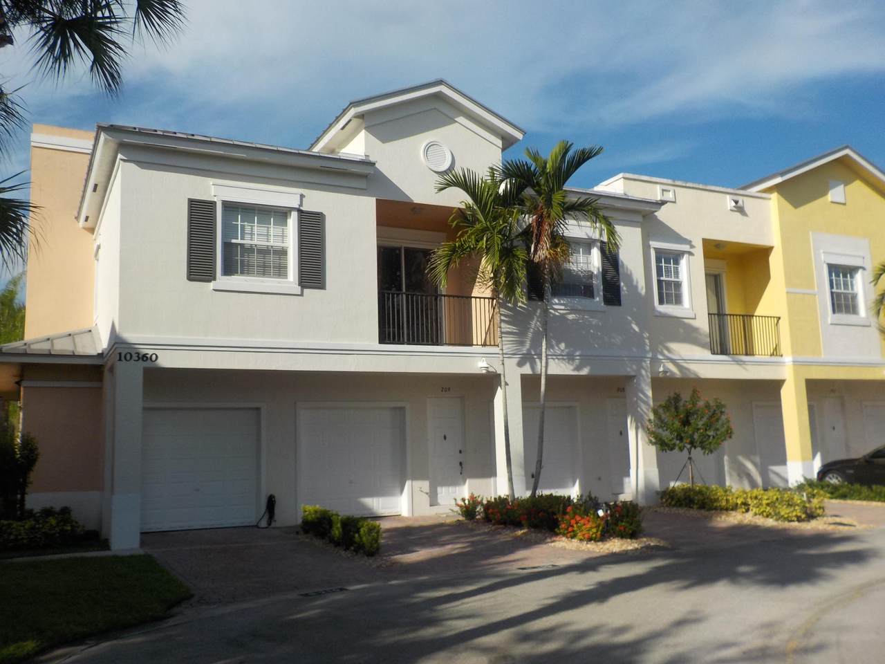 10360 Stephanie Way - Photo 1