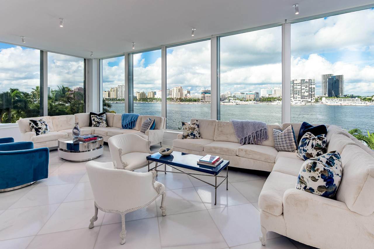 44 Cocoanut Row - Photo 1