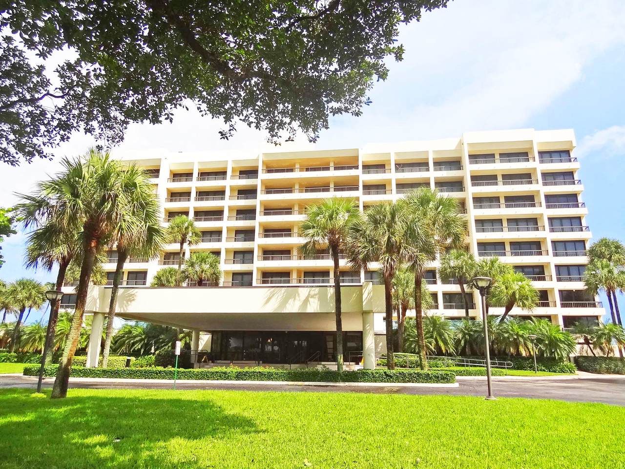 1800 Ocean Boulevard - Photo 1