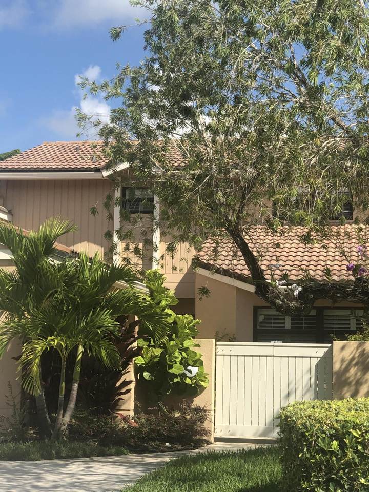 465 Prestwick Circle - Photo 1