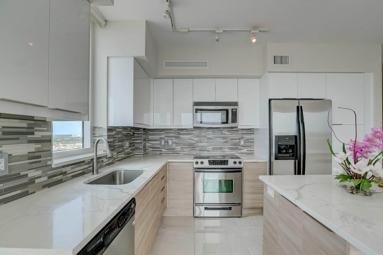 1745 Hallandale Beach Boulevard - Photo 1