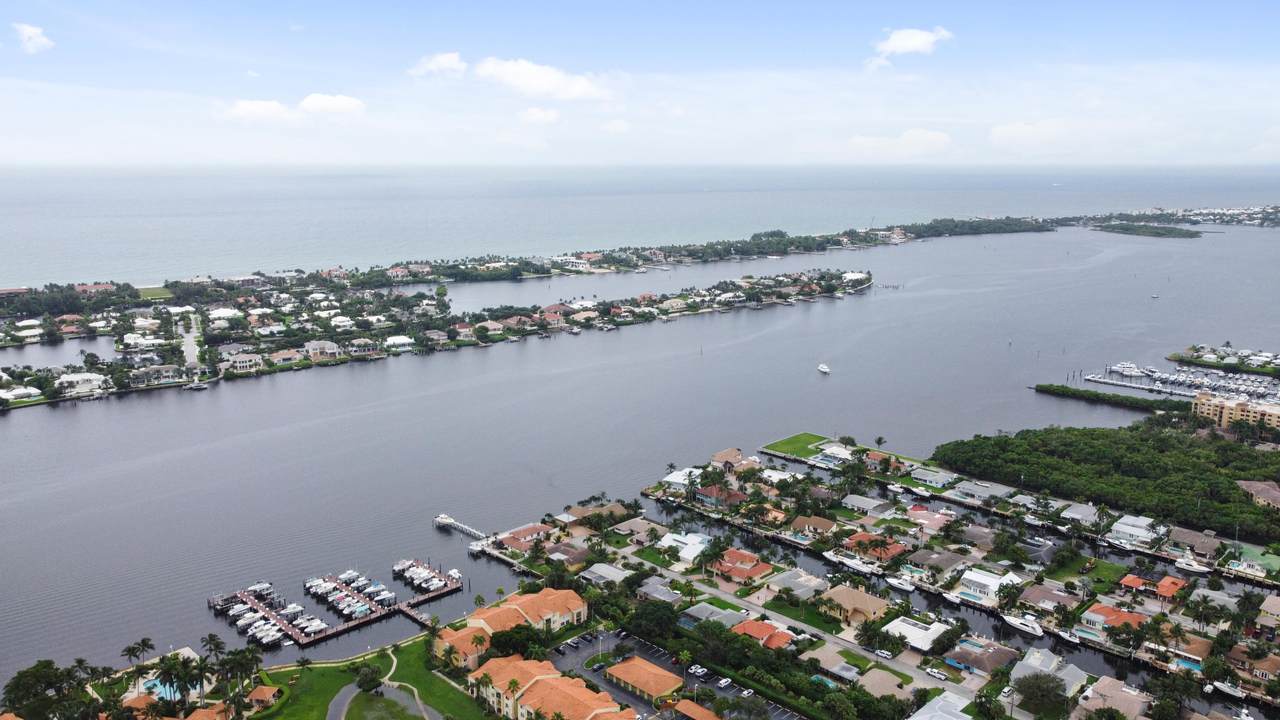 110 Yacht Club Way - Photo 1
