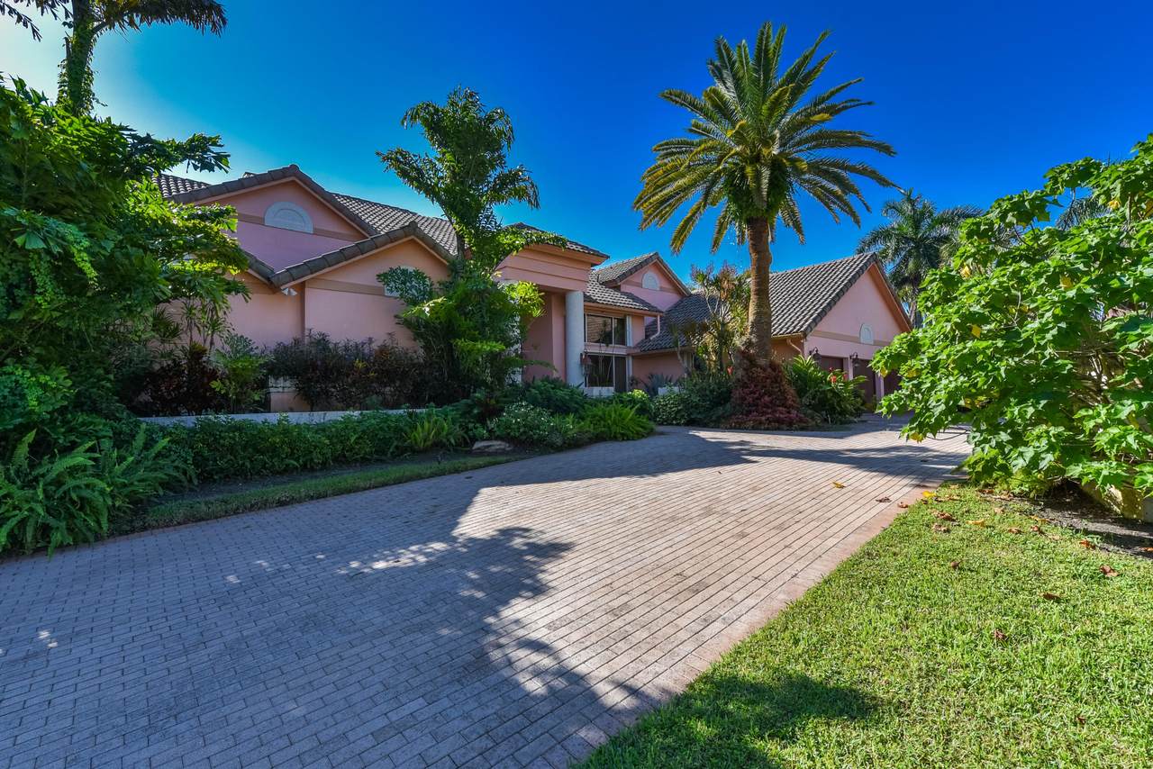 7202 Ayrshire Lane - Photo 1