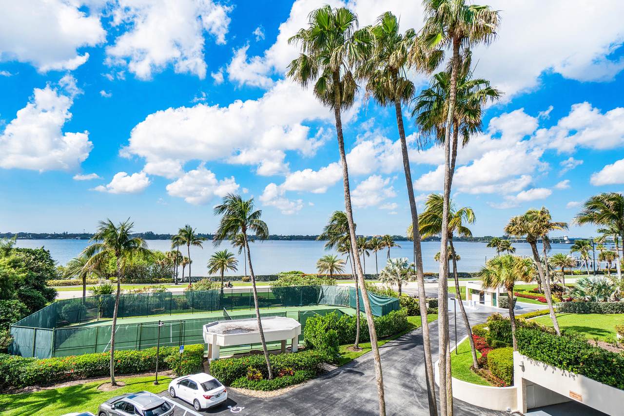 3140 Ocean Boulevard - Photo 1