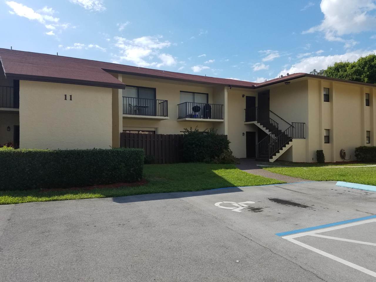 2050 Oleander Boulevard - Photo 1