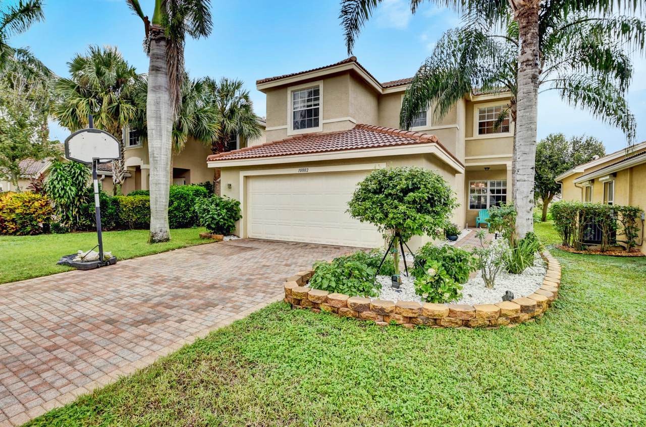 10802 Paperbark Place - Photo 1