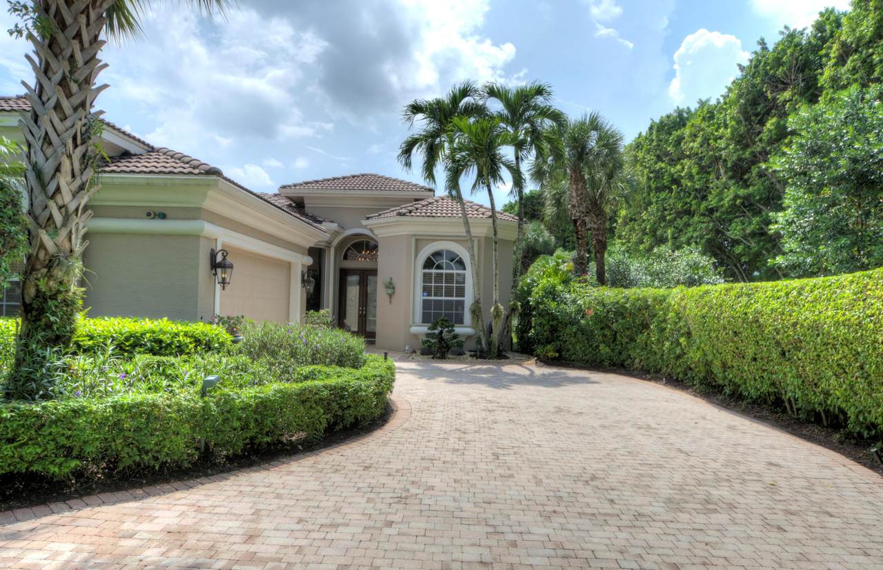 7911 Villa D Este Way - Photo 1