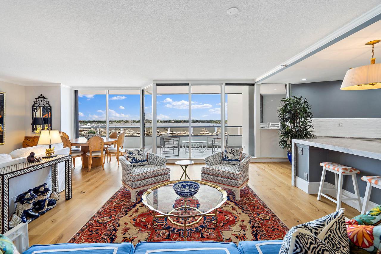 100 Lakeshore Drive - Photo 1