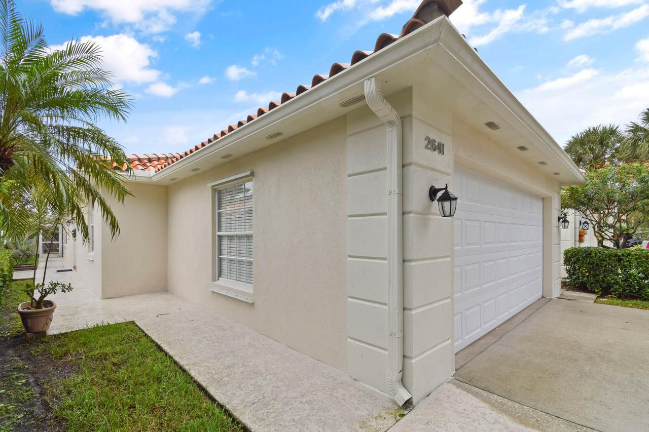 2641 Livingston Lane - Photo 1