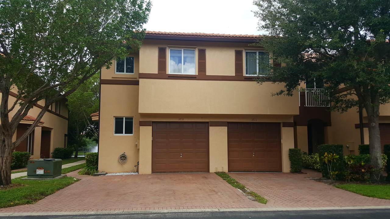 3711 Oleander Terrace - Photo 1