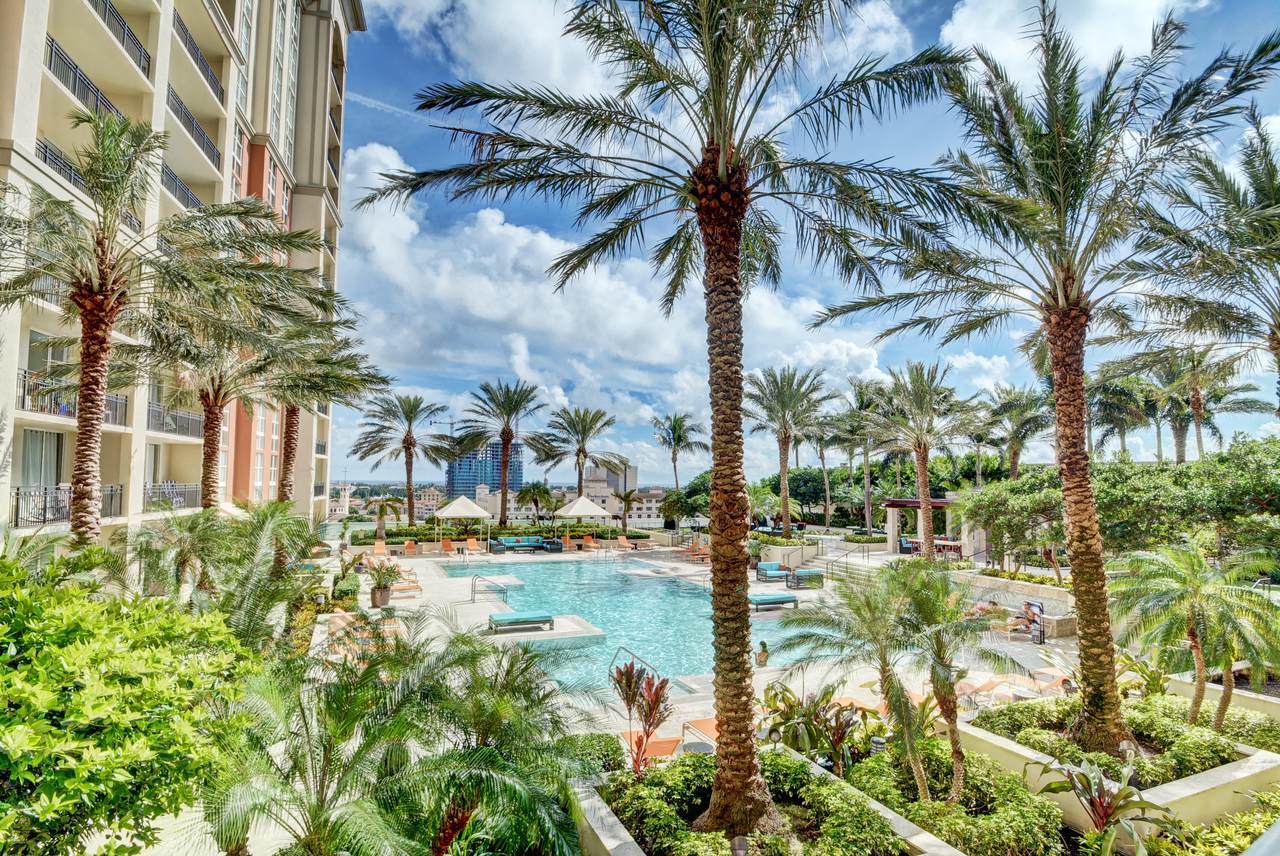 550 Okeechobee Boulevard - Photo 1