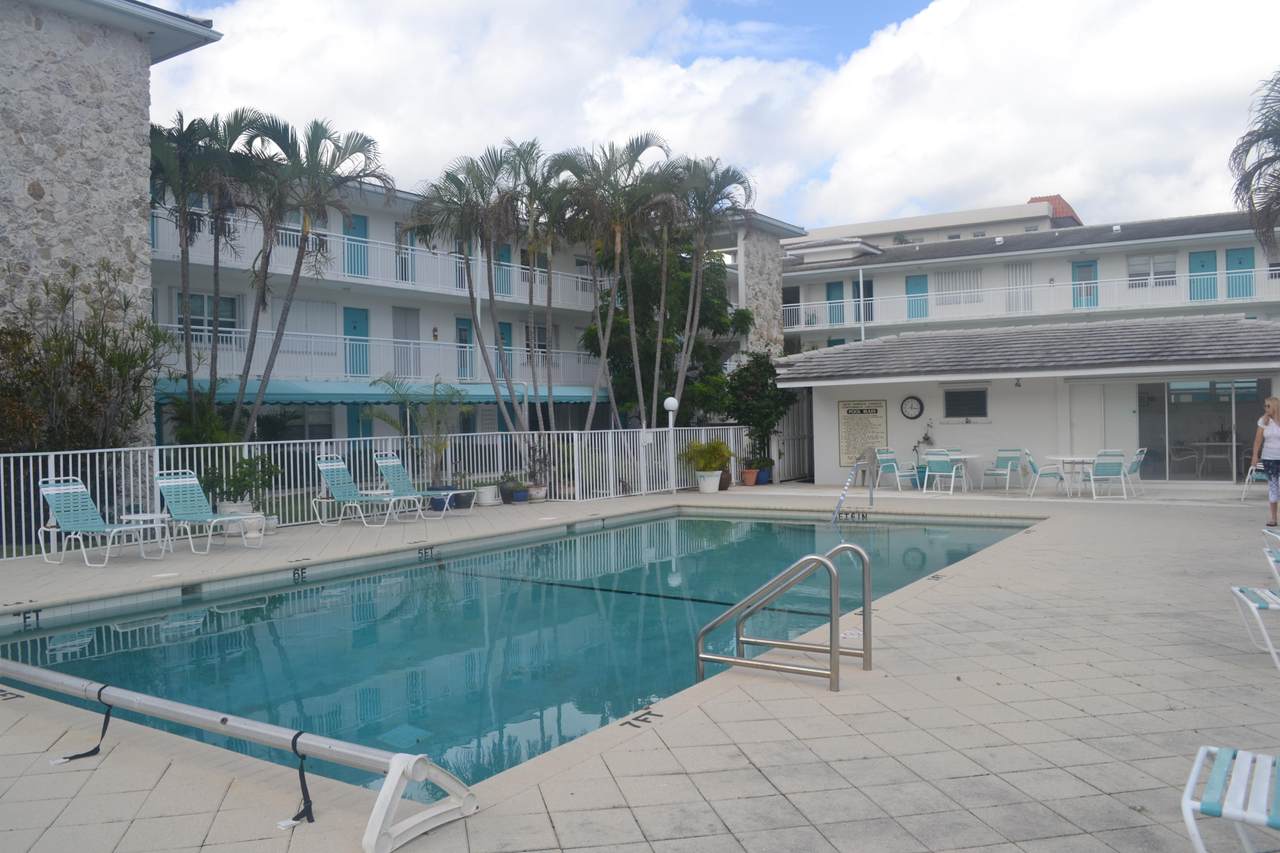 37 Yacht Club Drive - Photo 1
