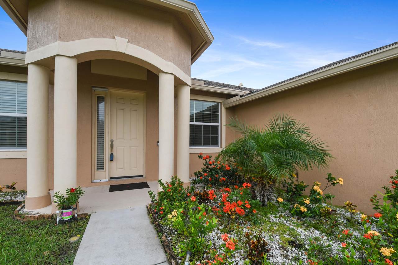 1250 San Esteban Avenue - Photo 1