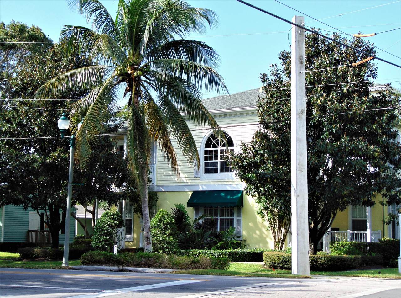 150 Swinton Avenue - Photo 1
