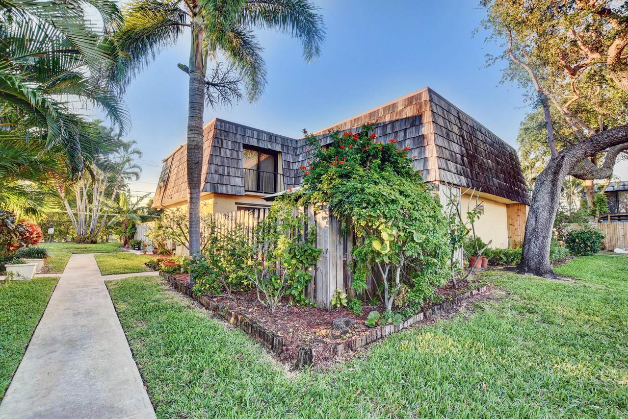 2494 Waterside Drive - Photo 1