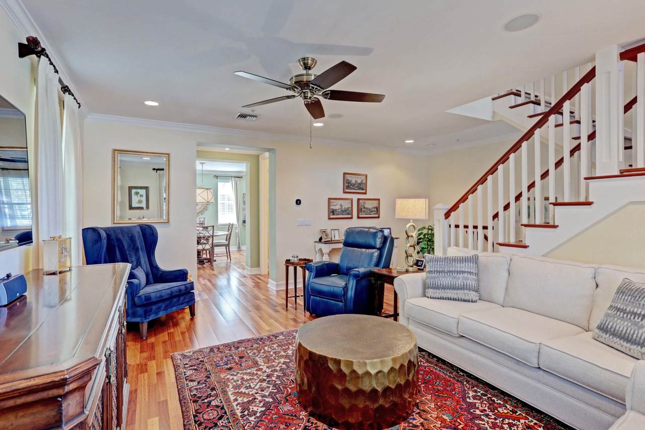 310 Tuxedo Lane - Photo 1