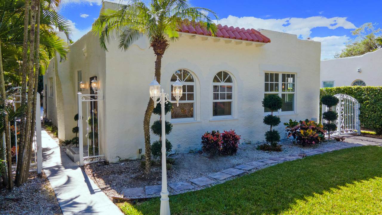 812 Avon Road - Photo 1