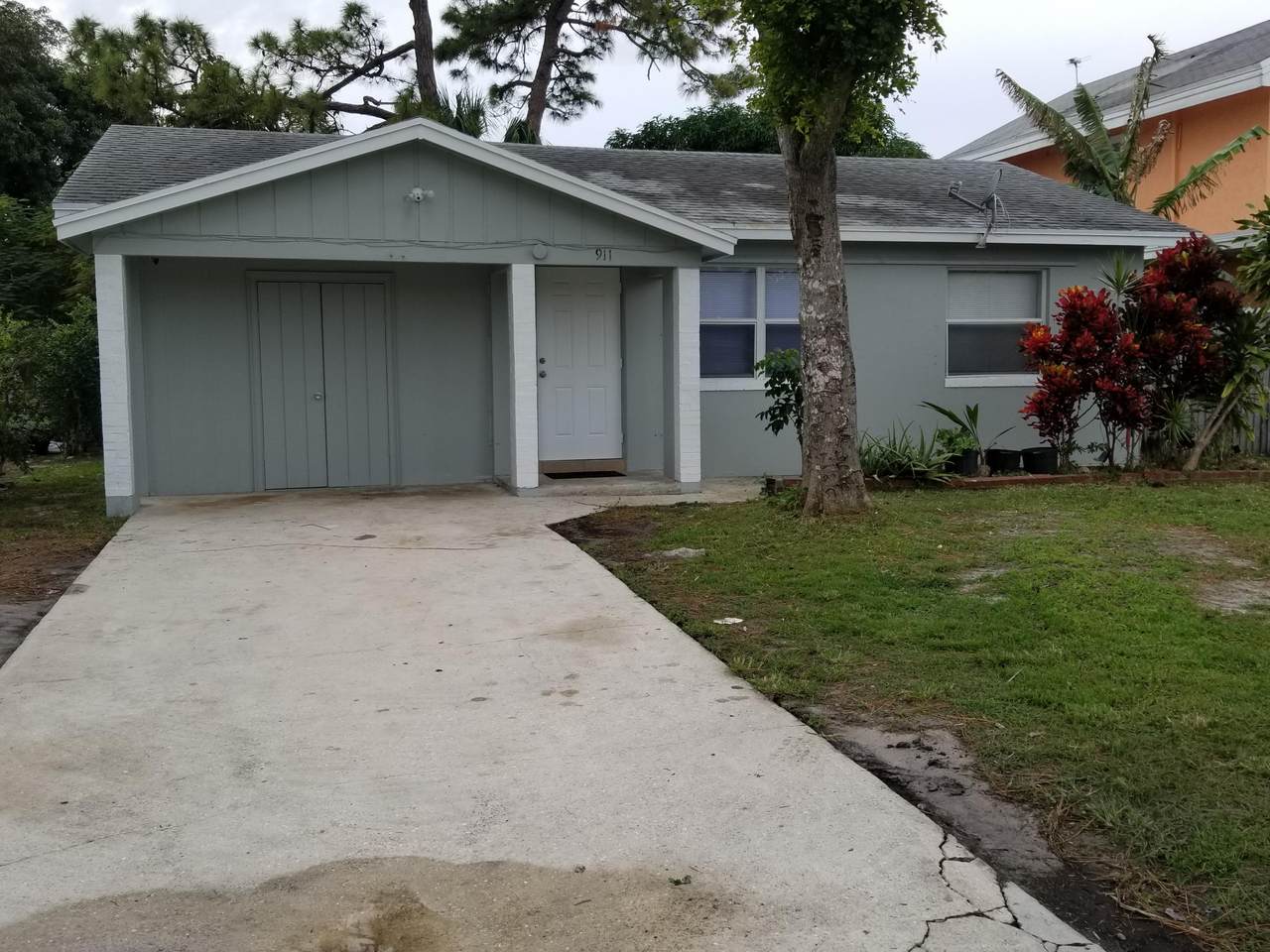 911 Rudolf Road - Photo 1