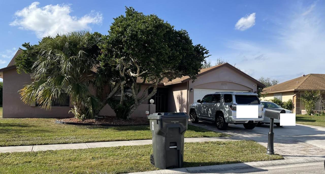 8635 White Egret Way - Photo 1