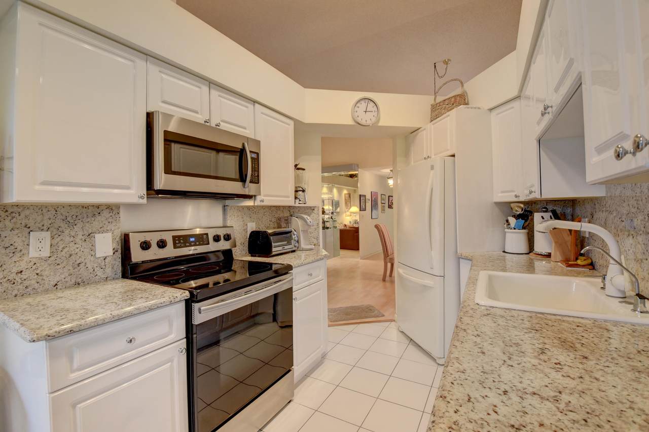 17380 Boca Club Boulevard - Photo 1