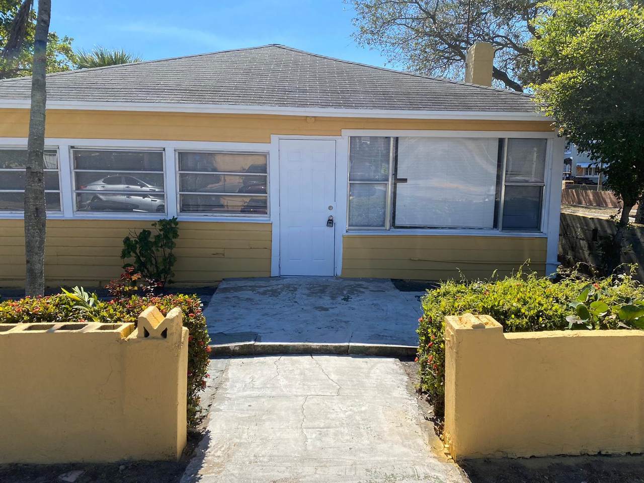 720 5th Street - Photo 1