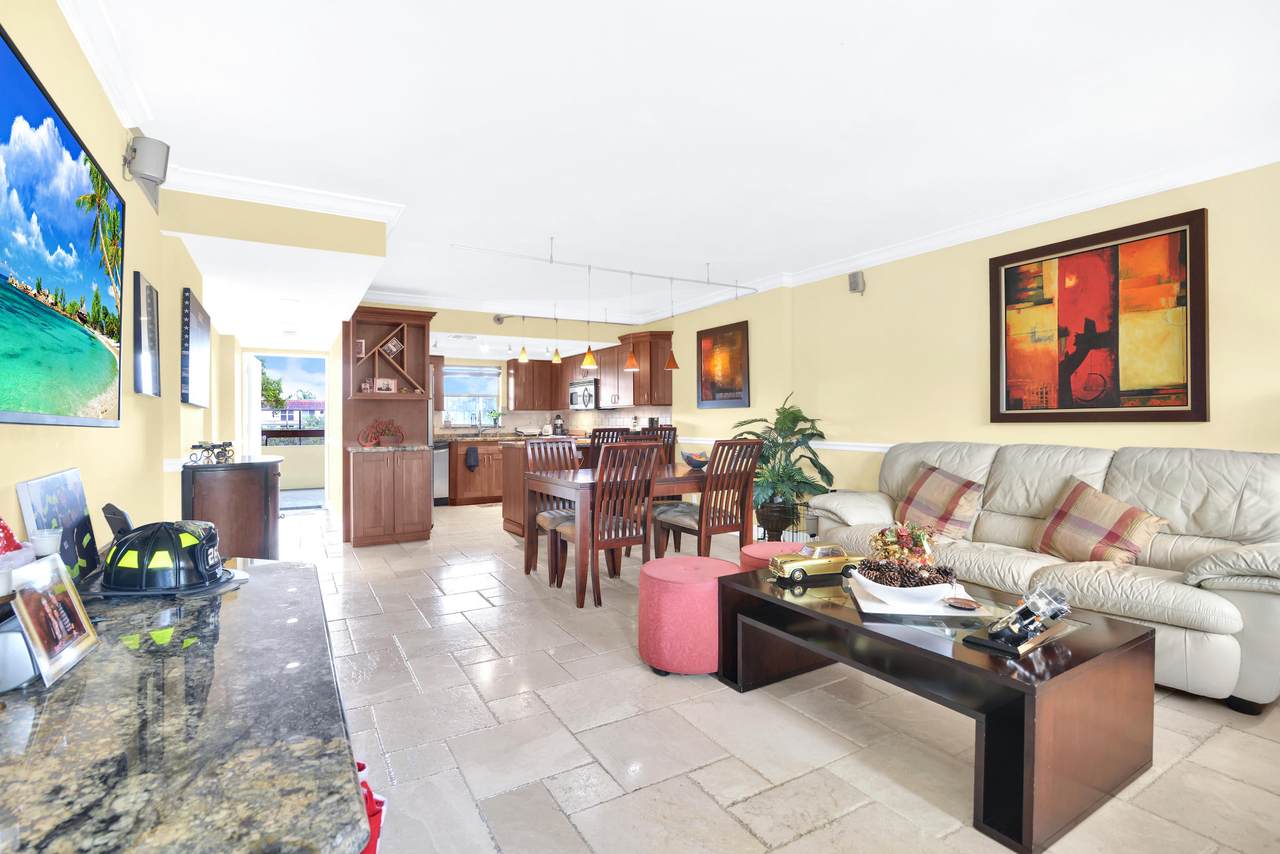 1401 Federal Highway - Photo 1