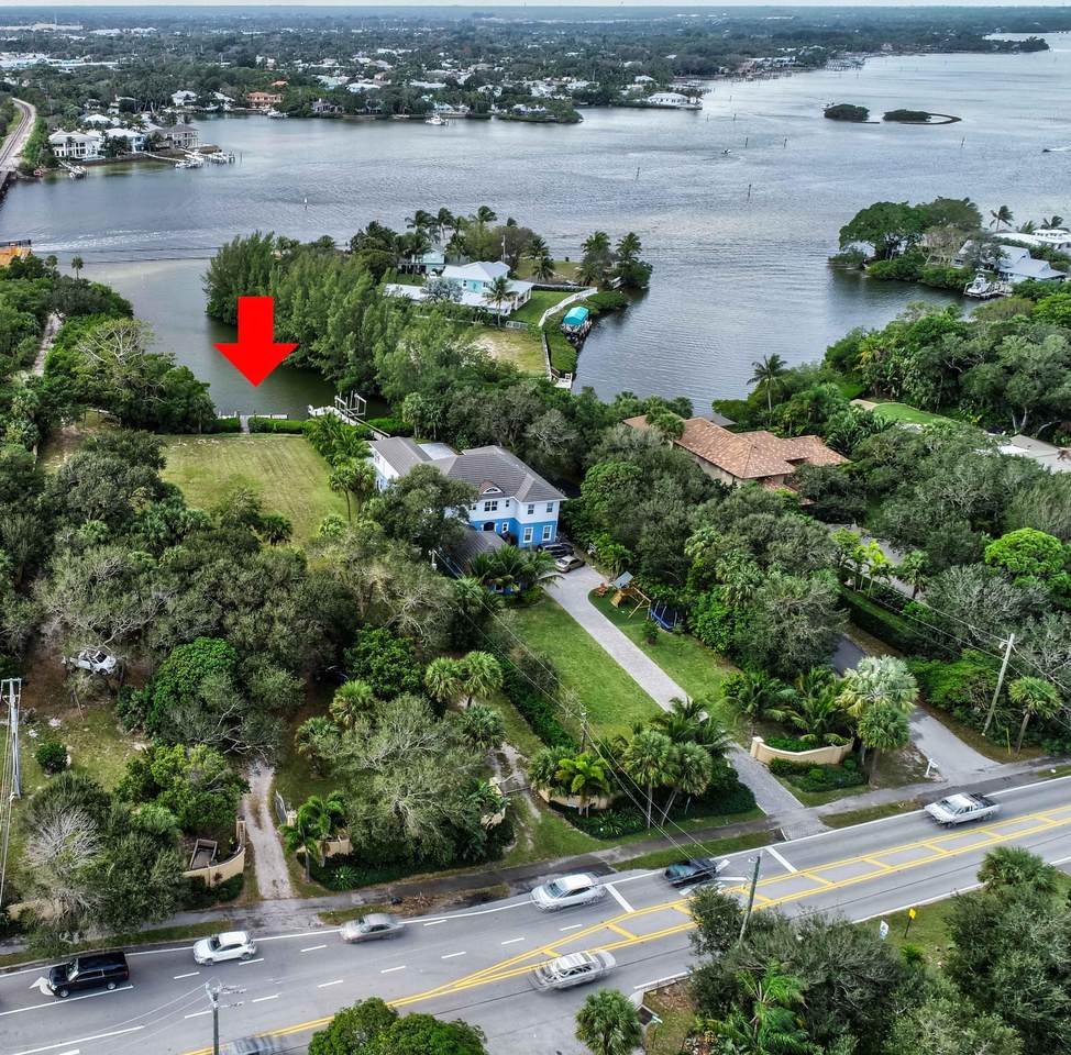 206 Riverside Drive - Photo 1