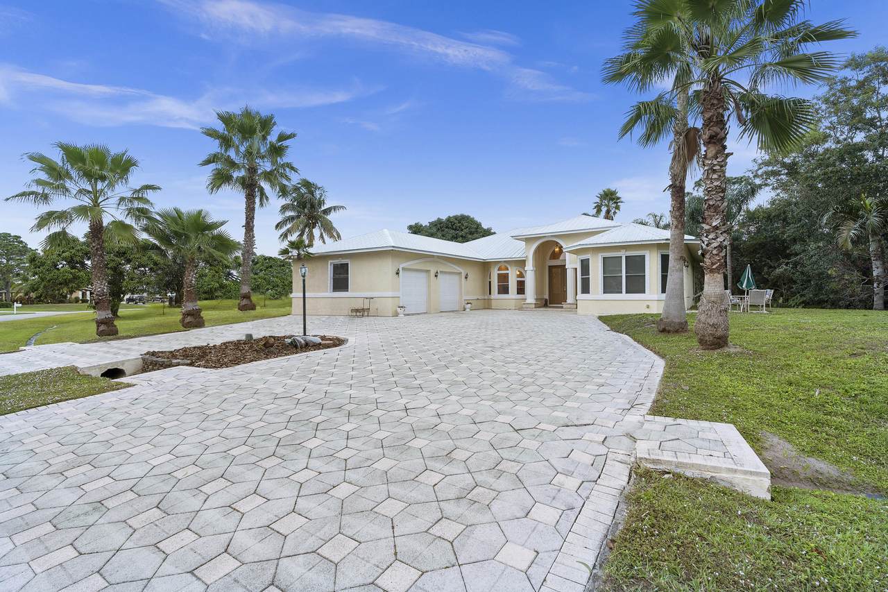 306 Fisk Road - Photo 1