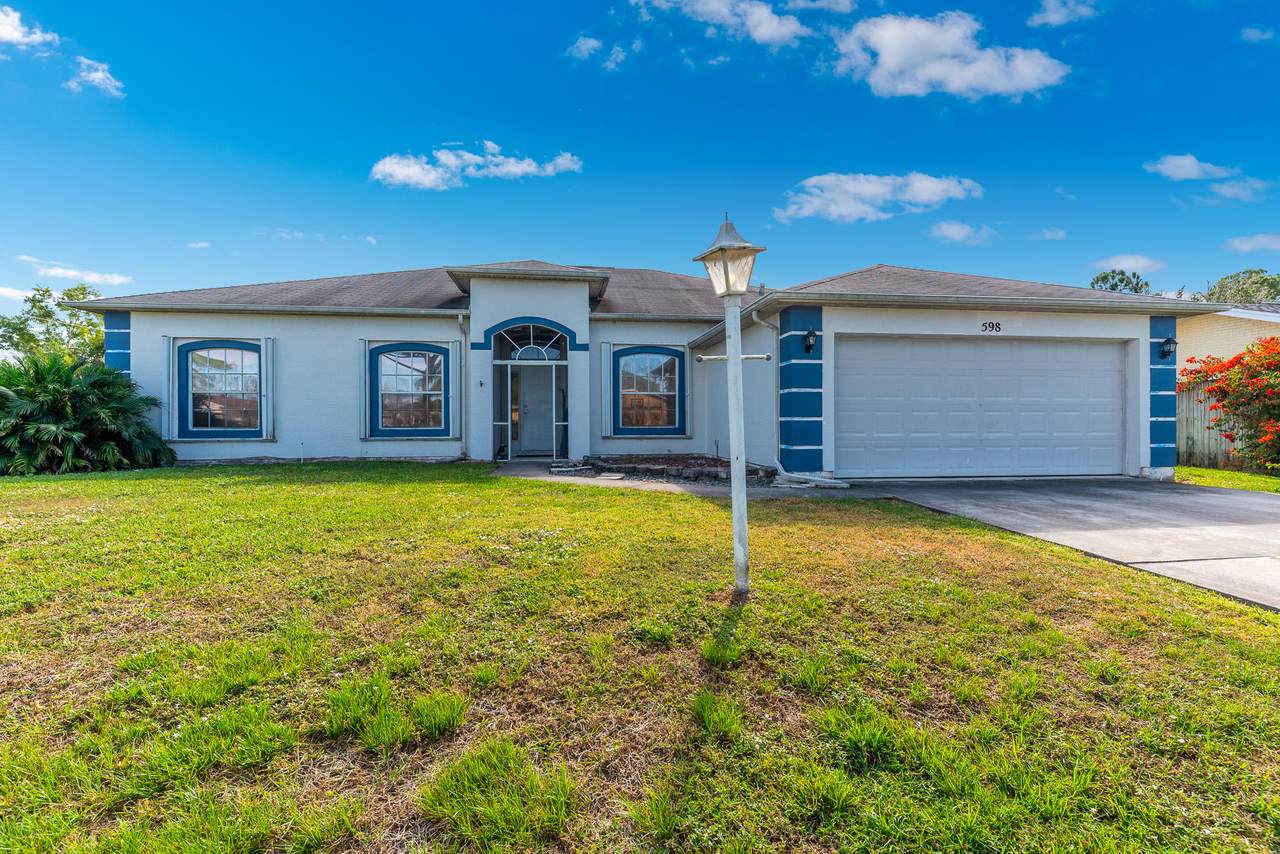 598 Walters Terrace - Photo 1