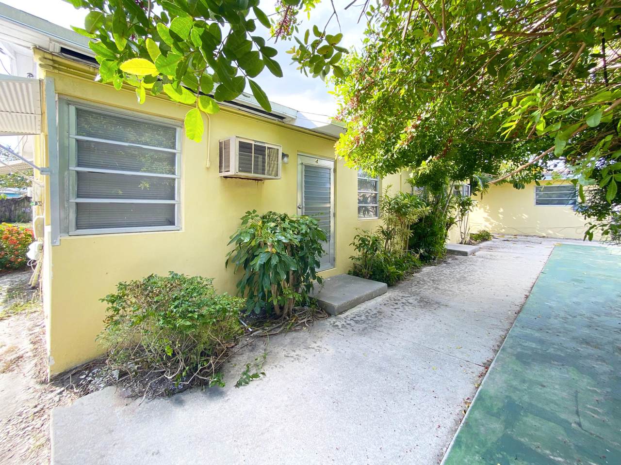 628 M Street - Photo 1