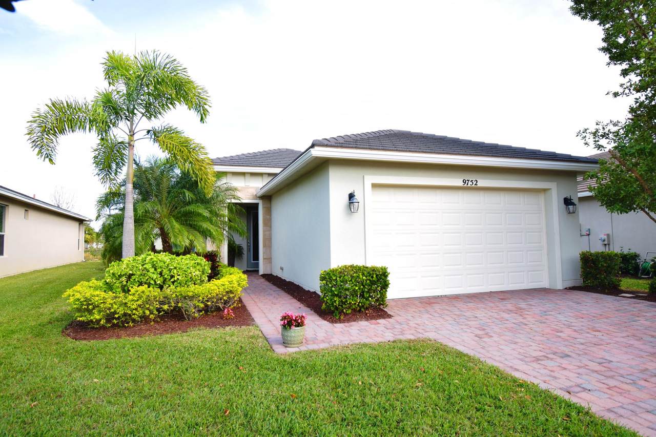 9752 Chestwood Avenue - Photo 1