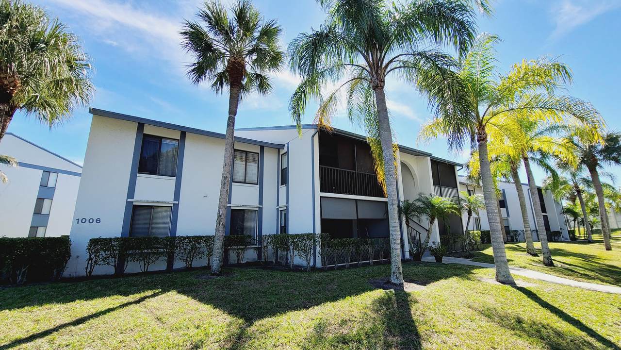 1006 Green Pine Boulevard - Photo 1