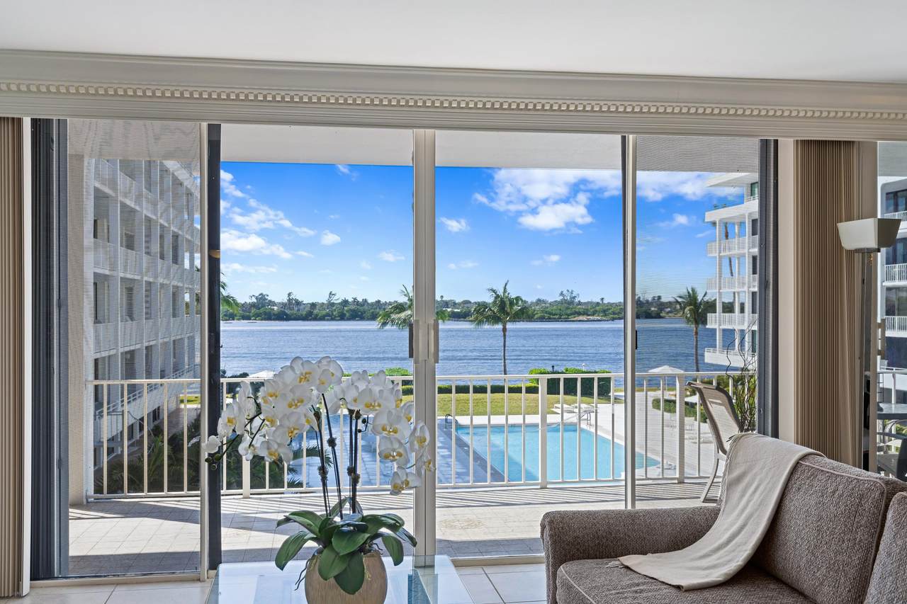 2784 Ocean Boulevard - Photo 1