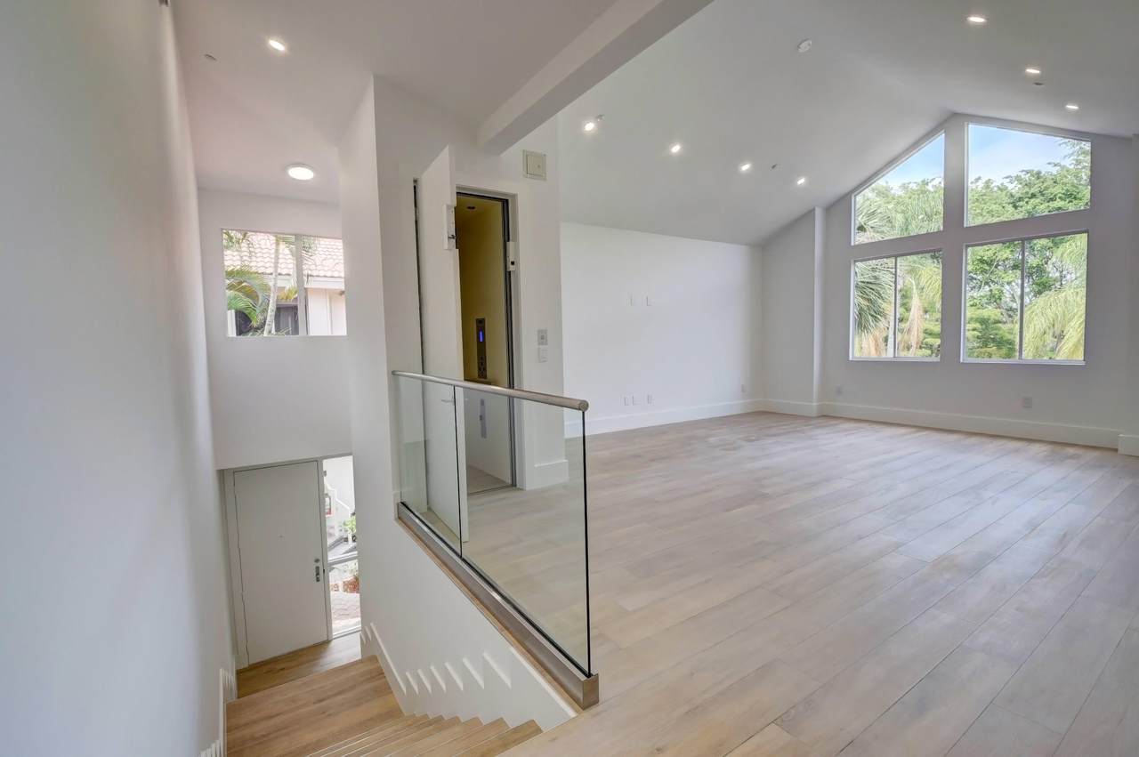 2560 Coco Plum Boulevard - Photo 1