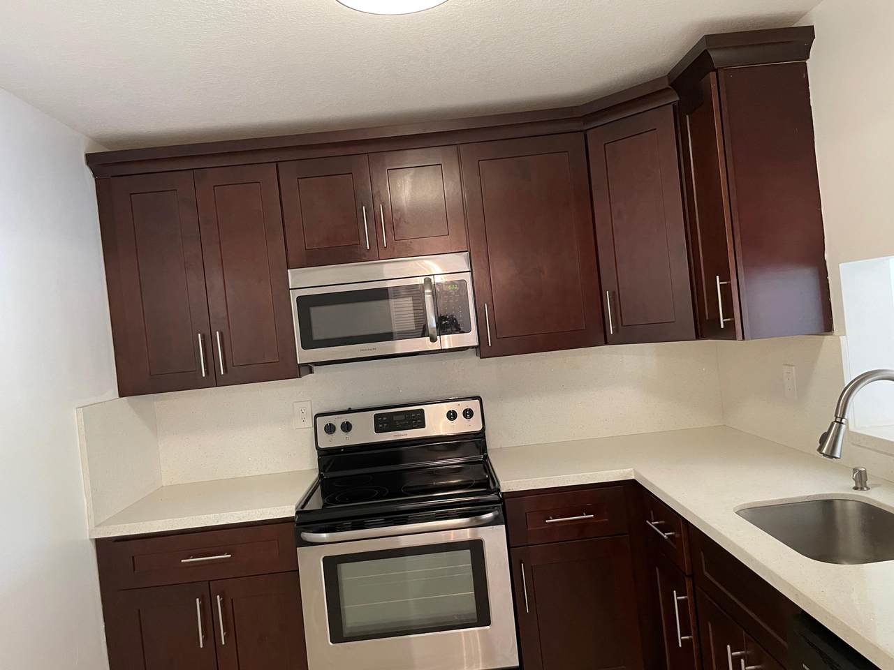 1800 Lauderdale Avenue - Photo 1