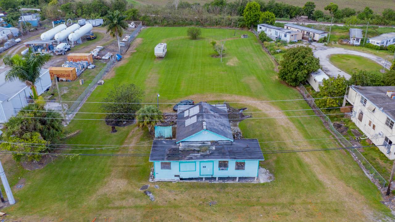 616 16th Street - Photo 1