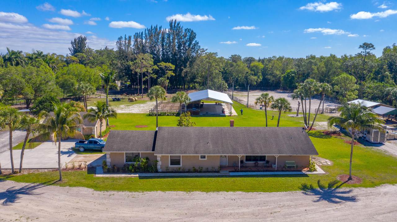 2587 E Road - Photo 1