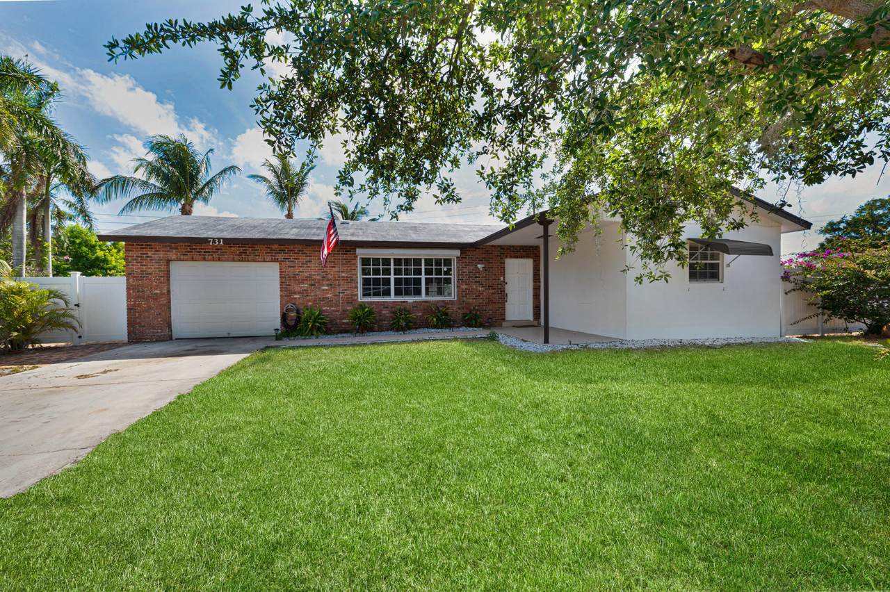 731 4th Avenue - Photo 1
