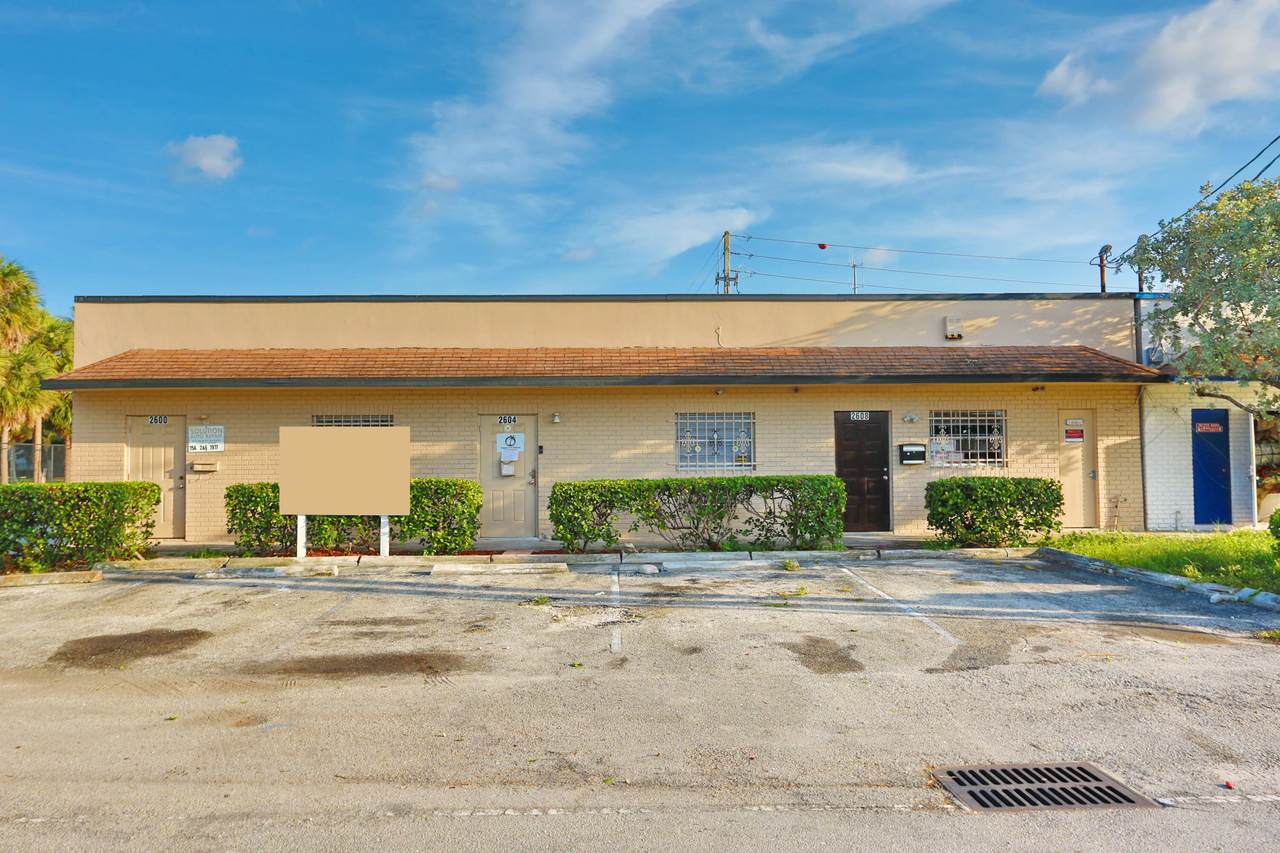 2600 4th Street - Photo 1