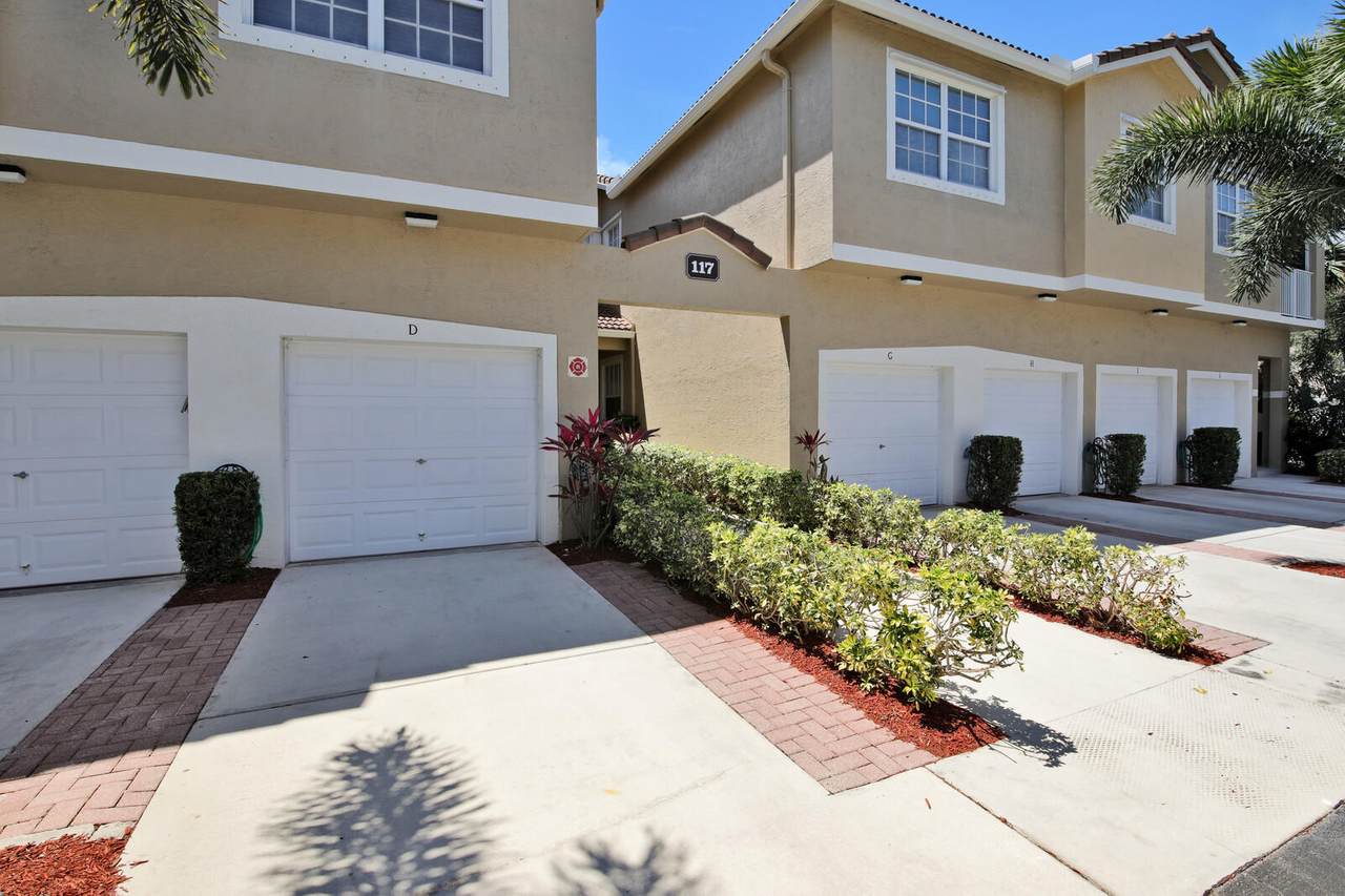 117 Lighthouse Circle - Photo 1