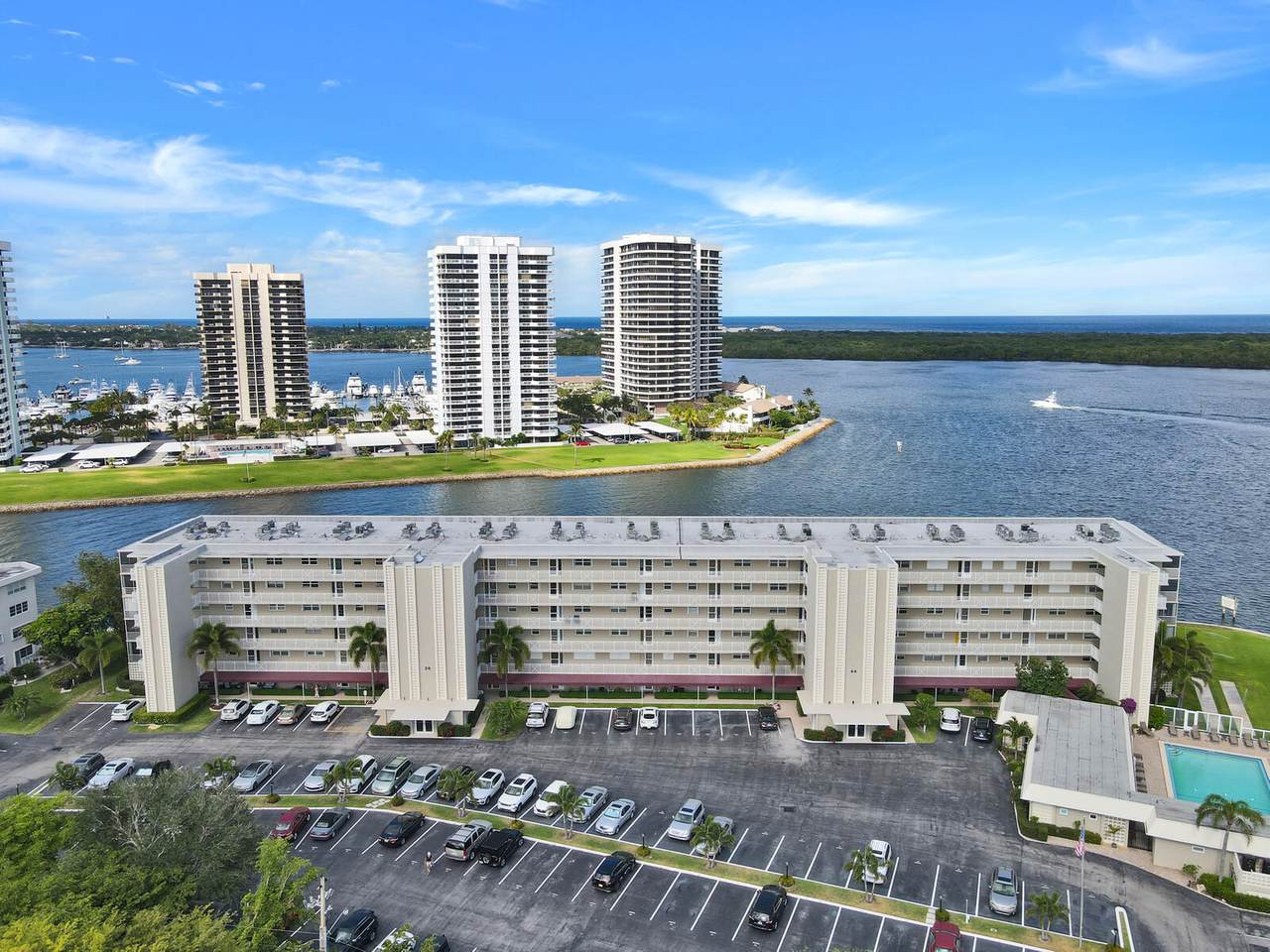 36 Yacht Club 304 Drive - Photo 1