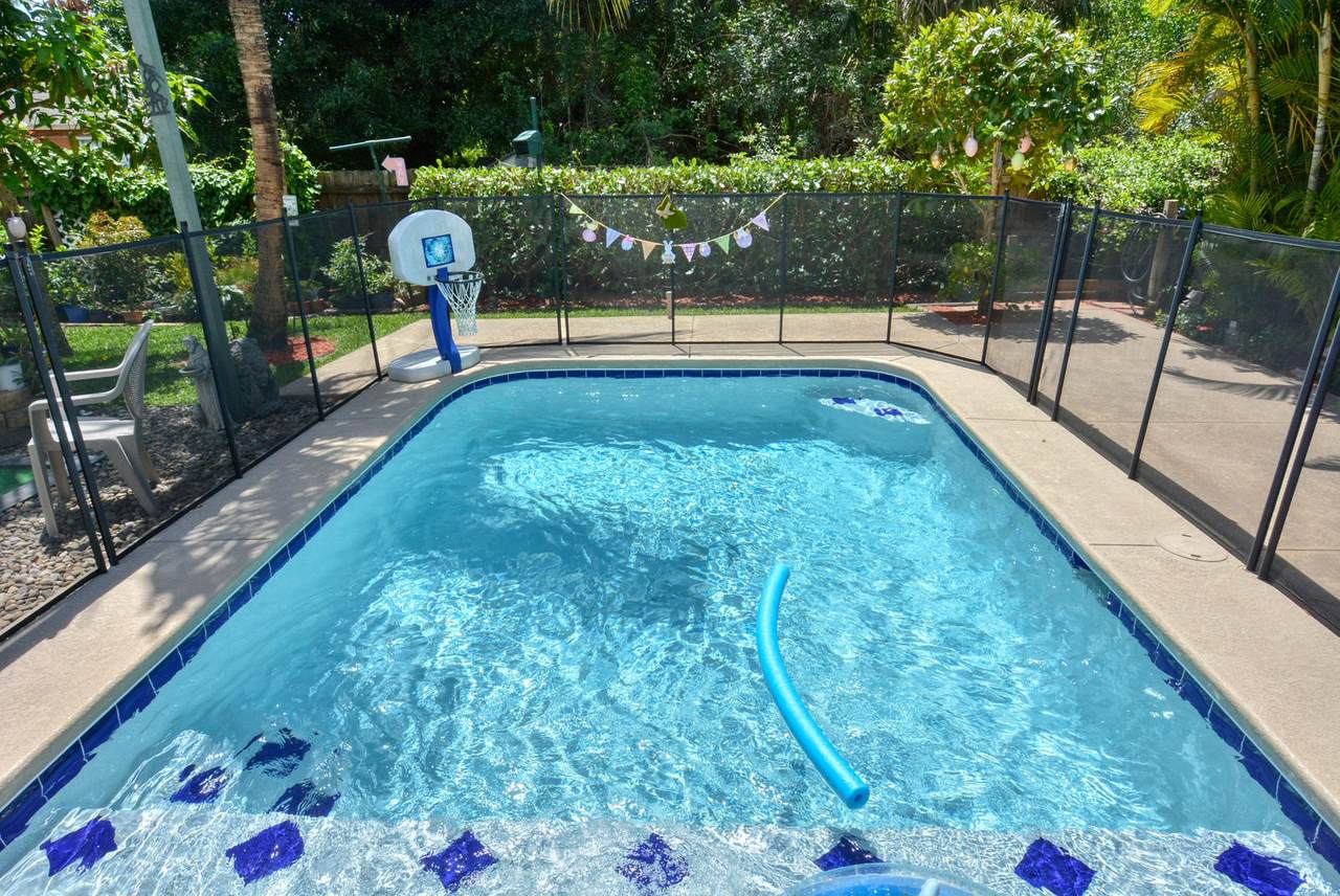 1324 Wellington Avenue - Photo 1
