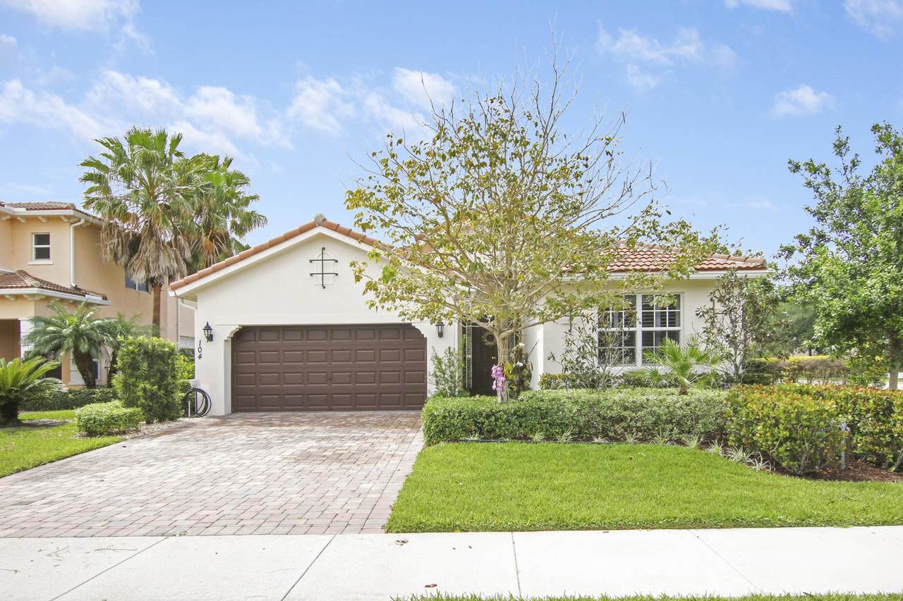 104 Parey Island Place - Photo 1