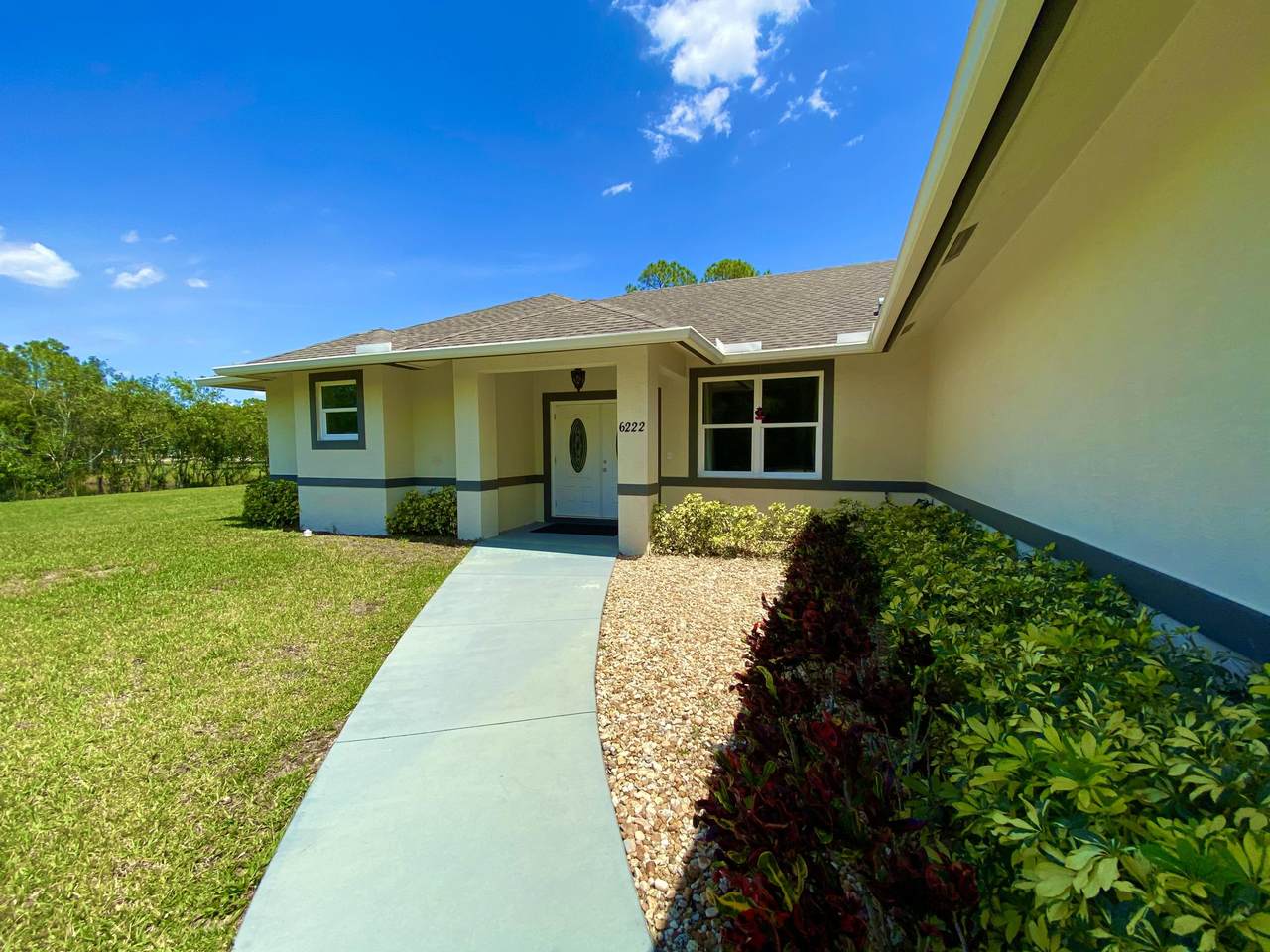 6222 Coconut Boulevard - Photo 1