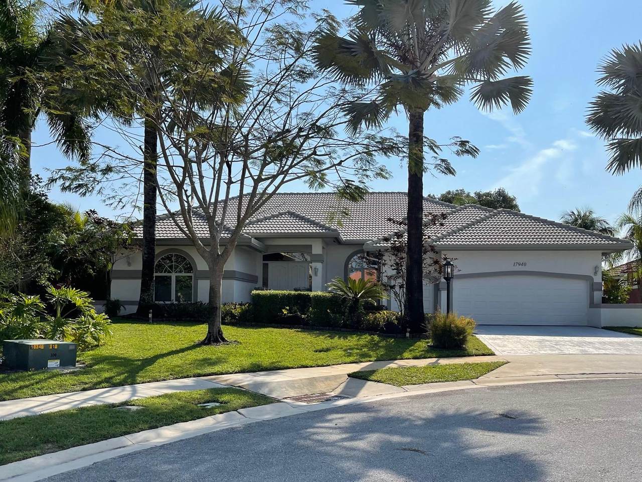 17940 Hampshire Lane - Photo 1