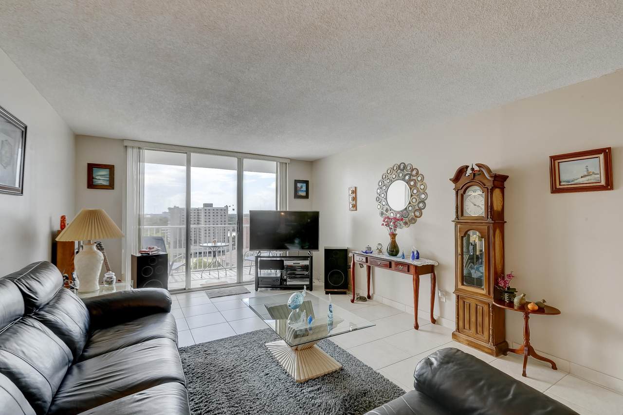 2801 183rd Street - Photo 1