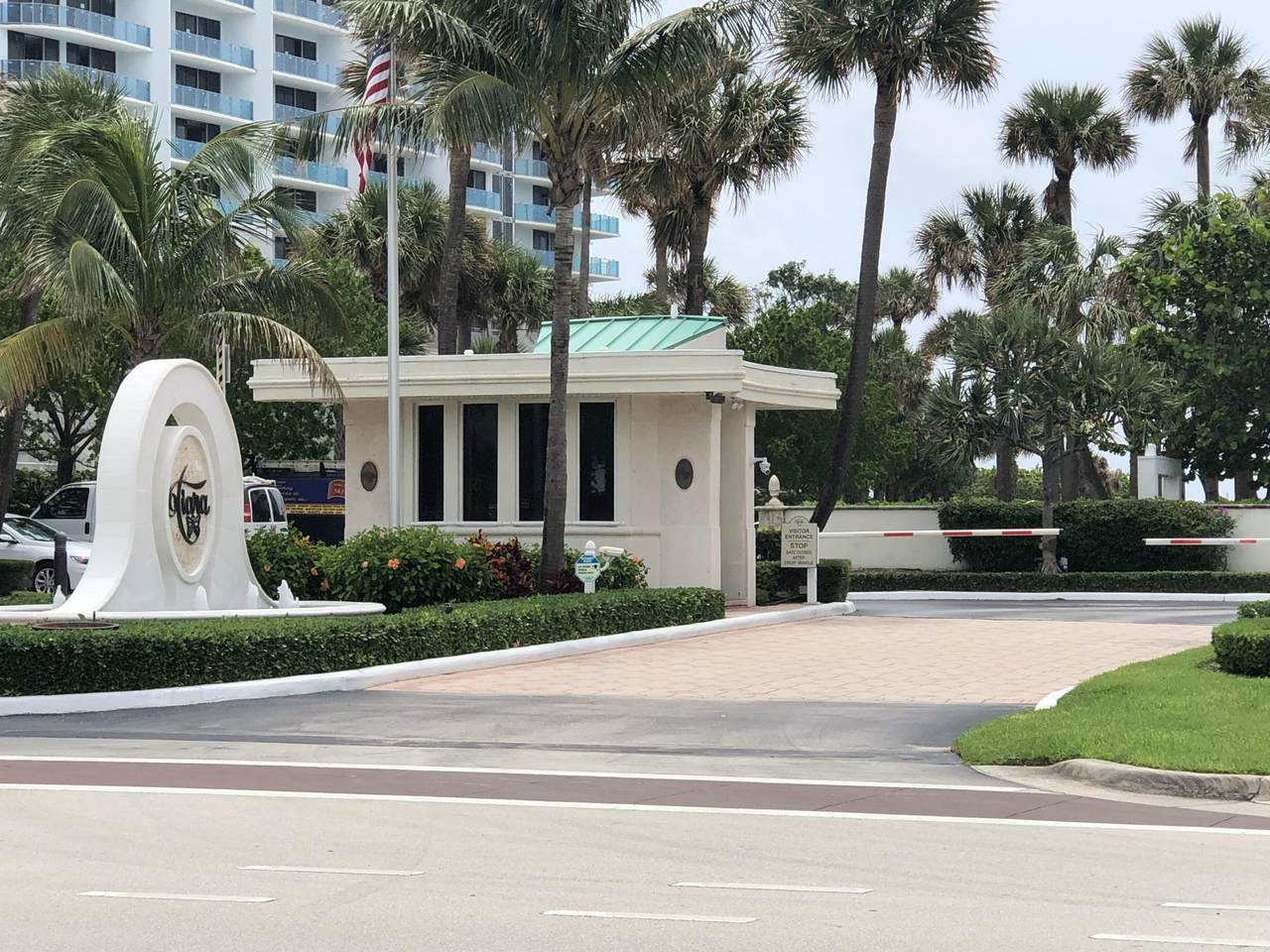 3000 Ocean Drive - Photo 1