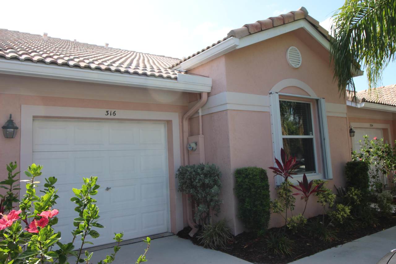 316 Coral Trace Court - Photo 1