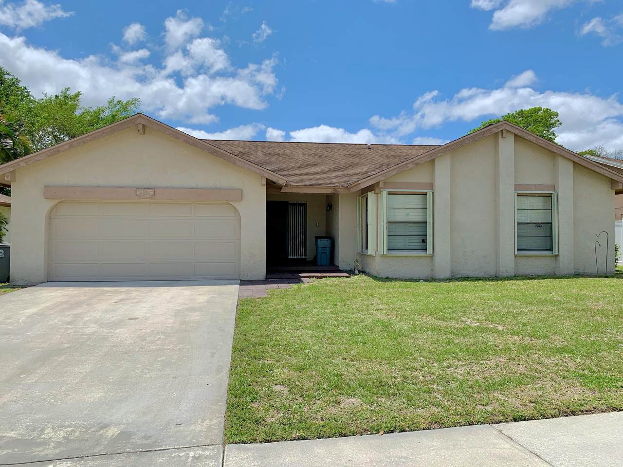 4842 Marbella Road - Photo 1
