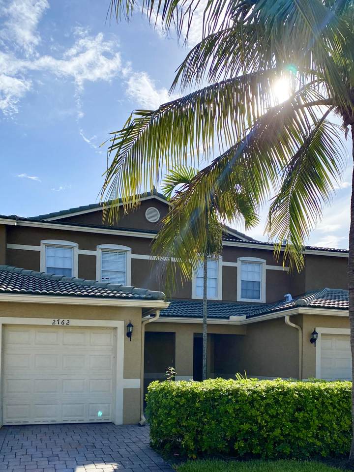 2762 Birmingham Drive - Photo 1
